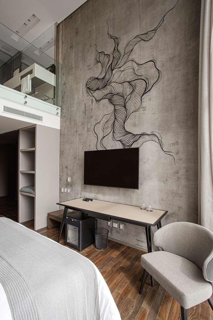Suryaa Hotel Pinhais, Curio Collection By Hilton Ruang foto