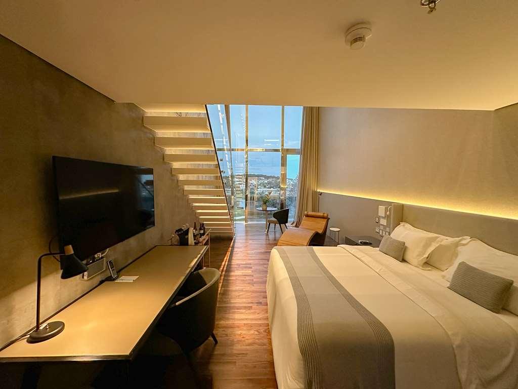 Suryaa Hotel Pinhais, Curio Collection By Hilton Fasilitas foto